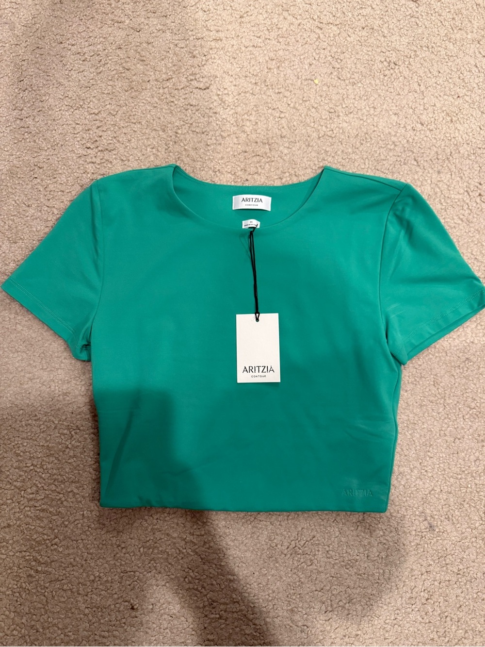 NWT Aritzia Contour Green Cropped Crewneck Tee
